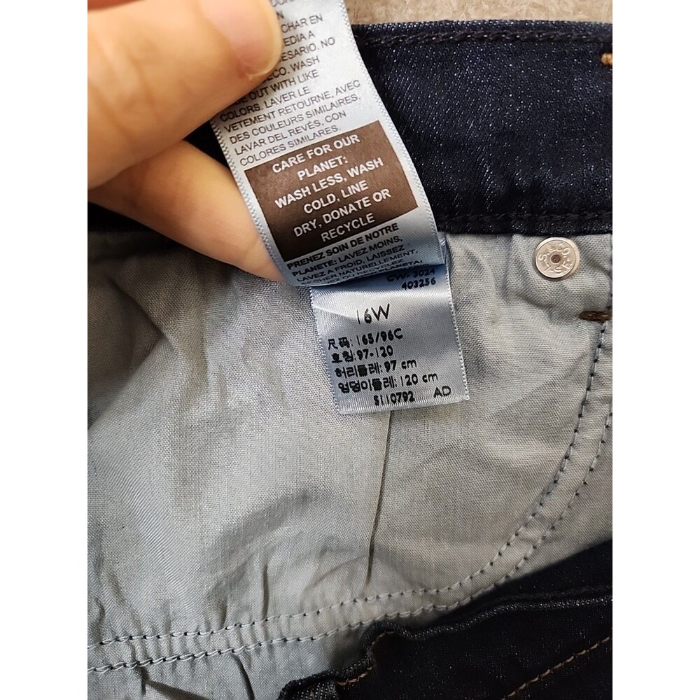 Levi Strauss Signature Bermuda Shorts Womens 16W Blue Dark Wash Cuffed NEW - Picture 11 of 12
